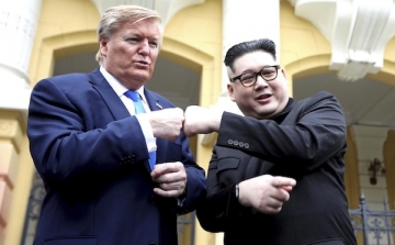 Kiutasították Hanoiból a Kim-hasonmást, a Trump-imitátor maradhatott